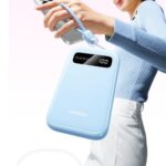 ⁦يوجرين بطارية بسعة 10 الف مللي امبير بكيبل تايب سي - ازرق⁩ - الصورة ⁦2⁩